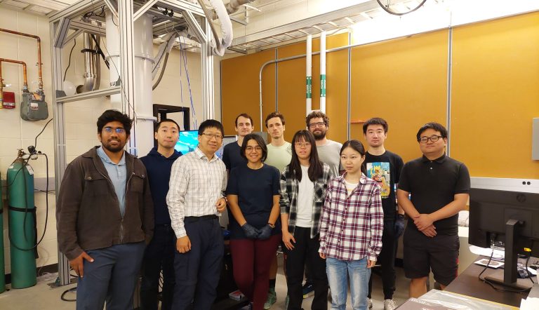 Group photo in the lab, 2023.